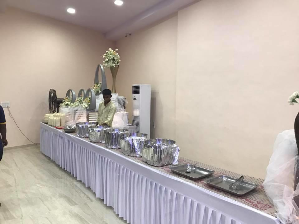 Royale Inn Вапи Екстериор снимка