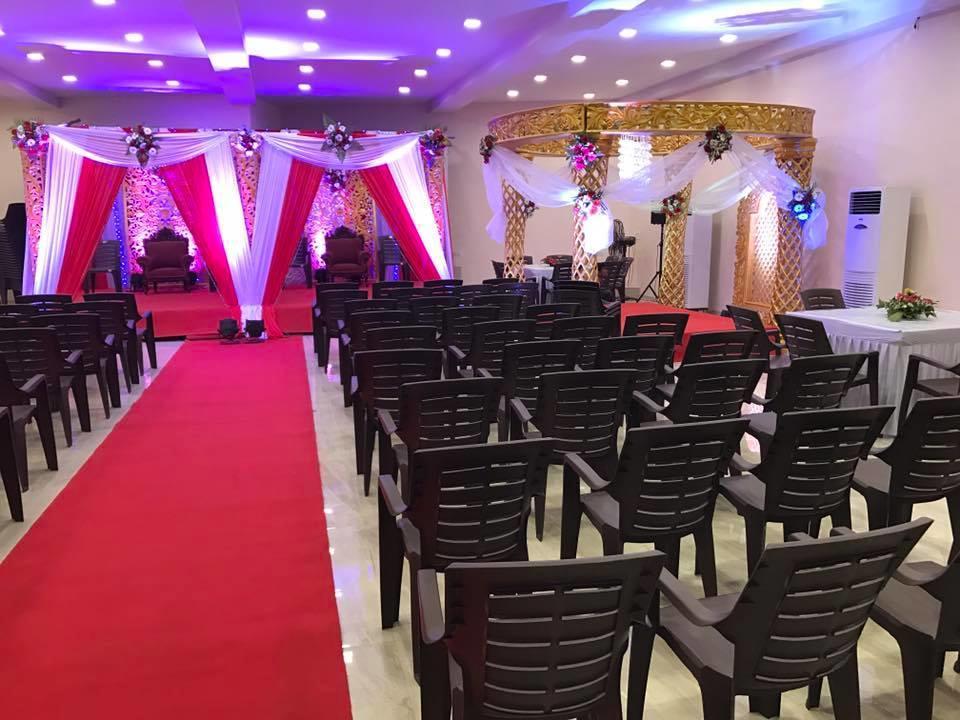 Royale Inn Вапи Екстериор снимка