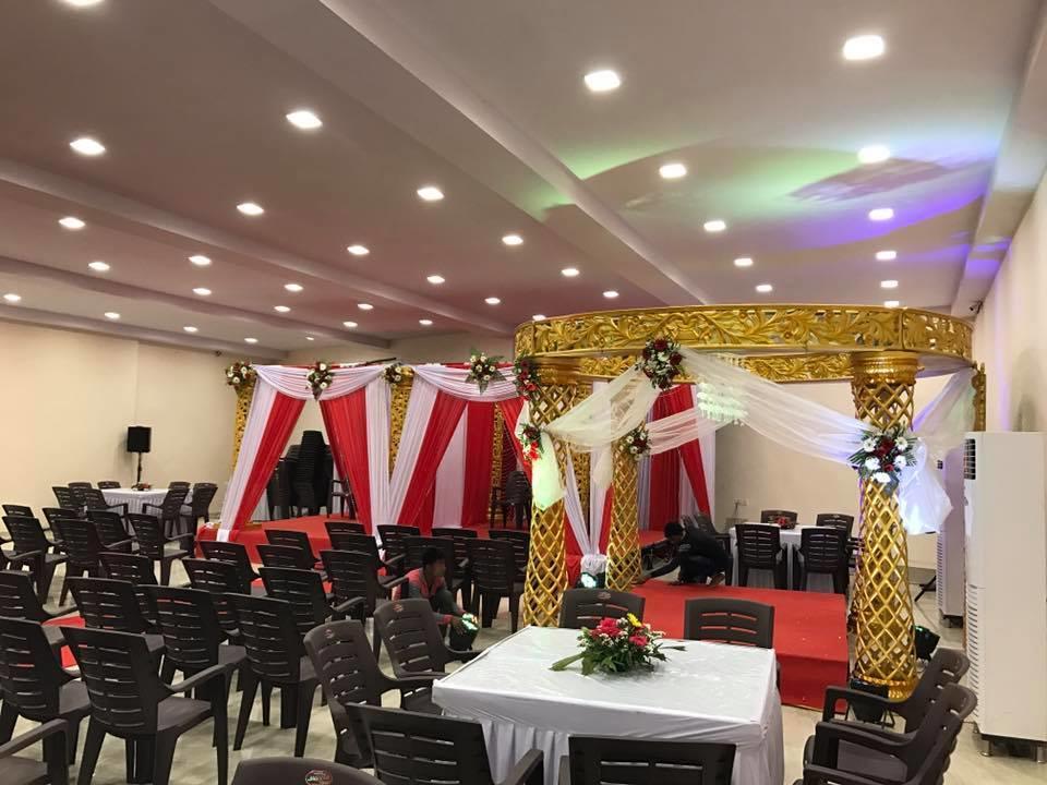 Royale Inn Вапи Екстериор снимка
